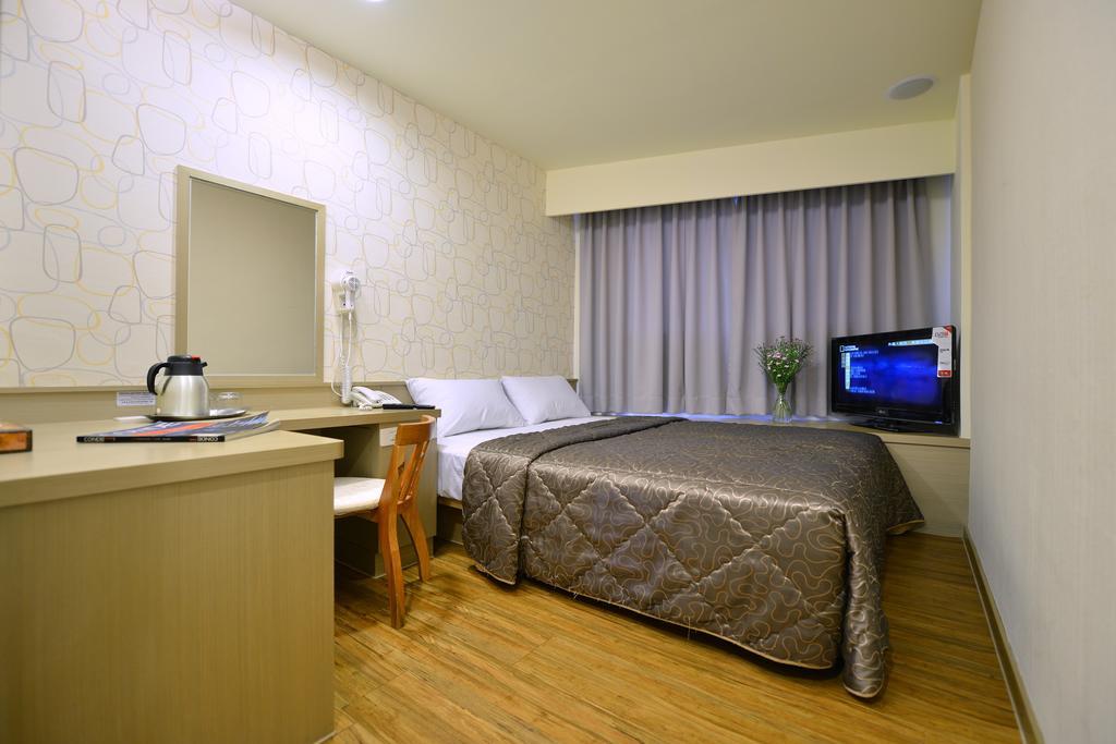 Ing Wang Hotel Tainan Extérieur photo